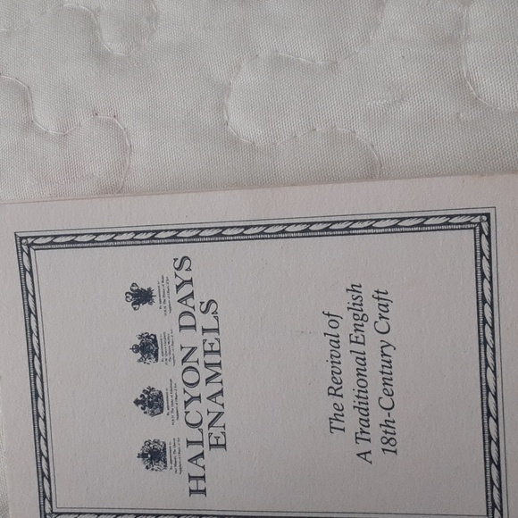 🇬🇧 Her Majesty The Queen ! Pre -owned, Halcyon Days Enamels - Picture 6 of 14